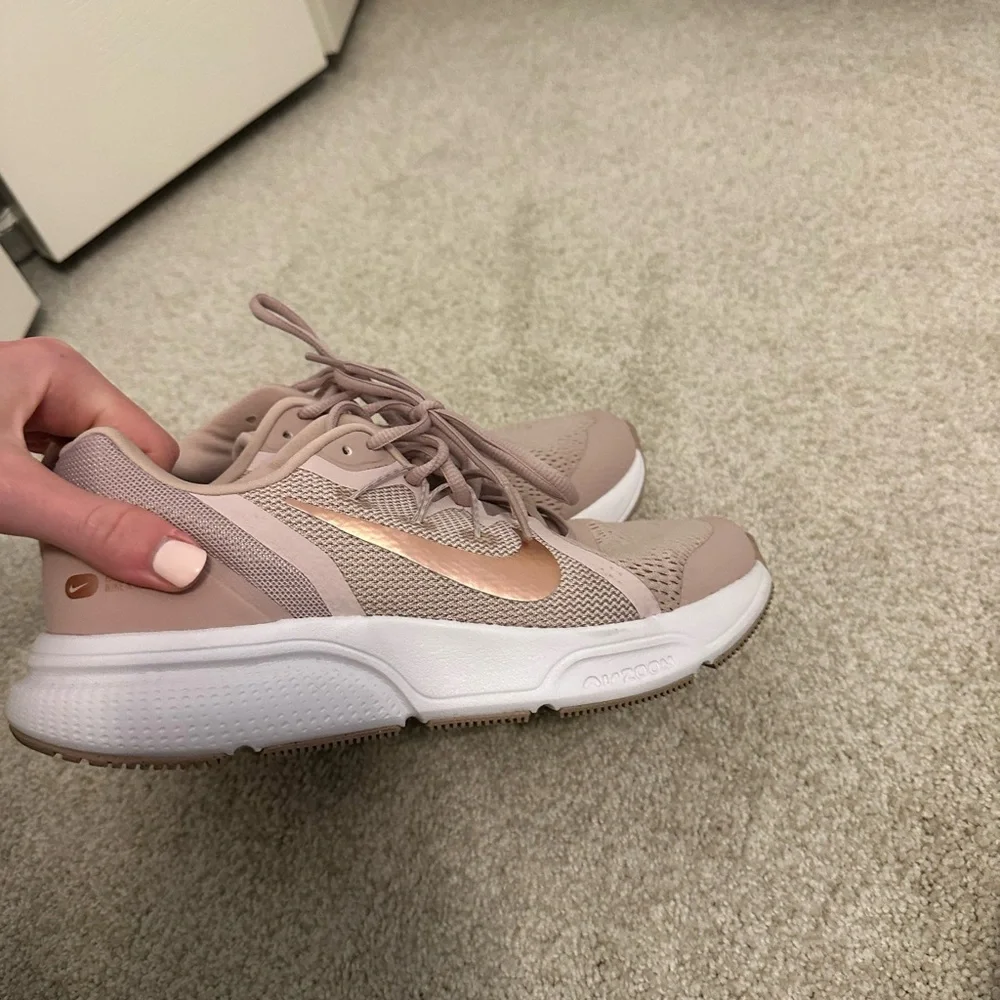 Nike Women's WMNS Zoom Span 3 Stone Mauve/MTLC Red Bronze-Barely Rose - Picture 13 of 15